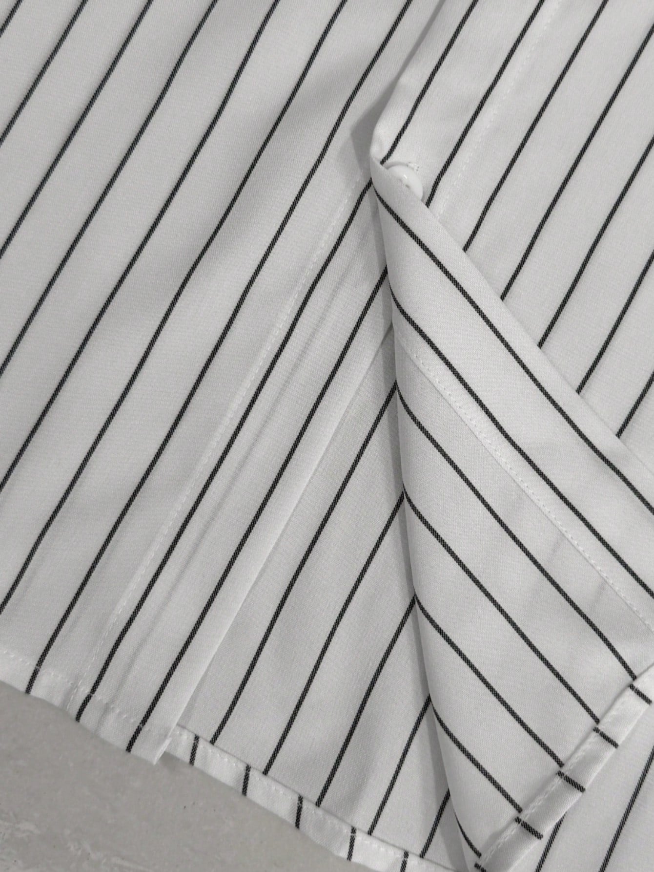 Striped shirt - Breathable and Versatile