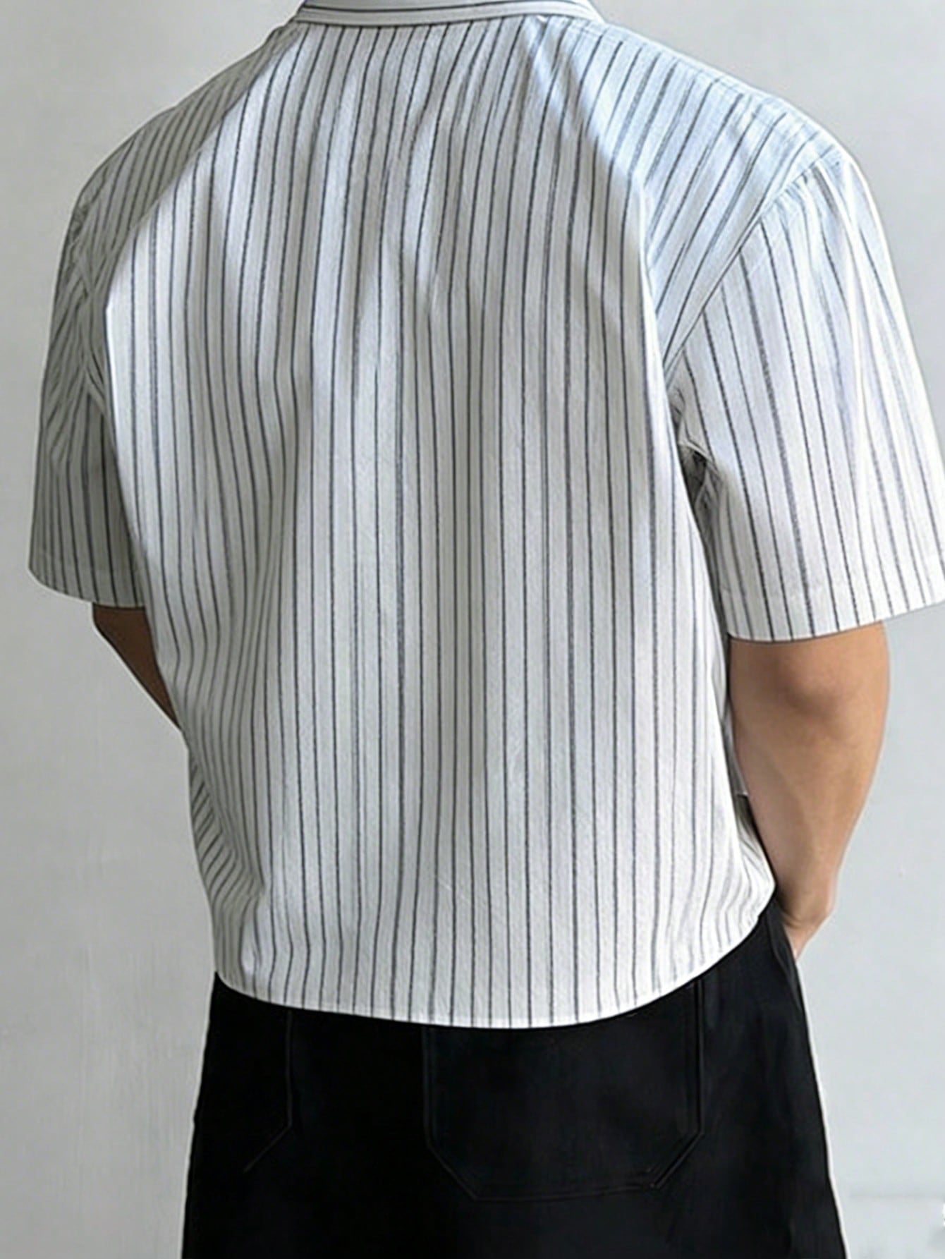 Striped shirt - Breathable and Versatile