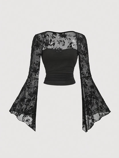 Women'S Black Bell-Sleeve T-Shirt with Lace And Bow Design