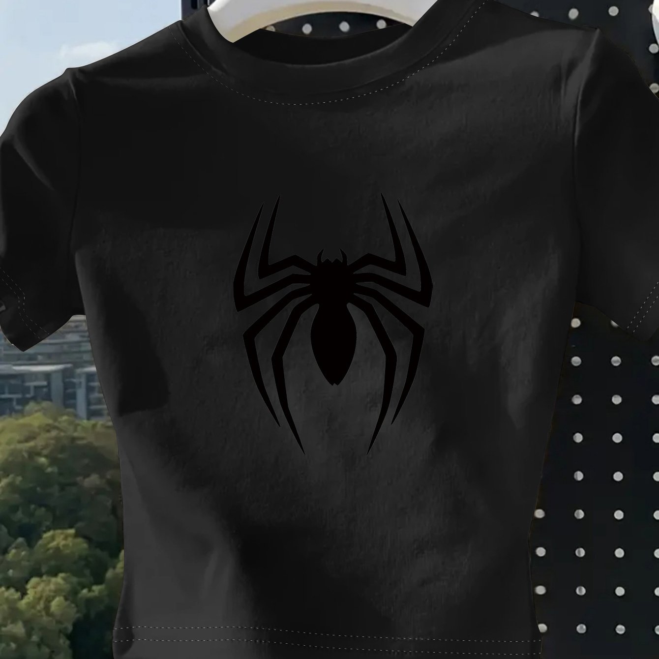 Women's Fashion Printed T-Shirt with Spider Pattern Design, Soft and Breathable