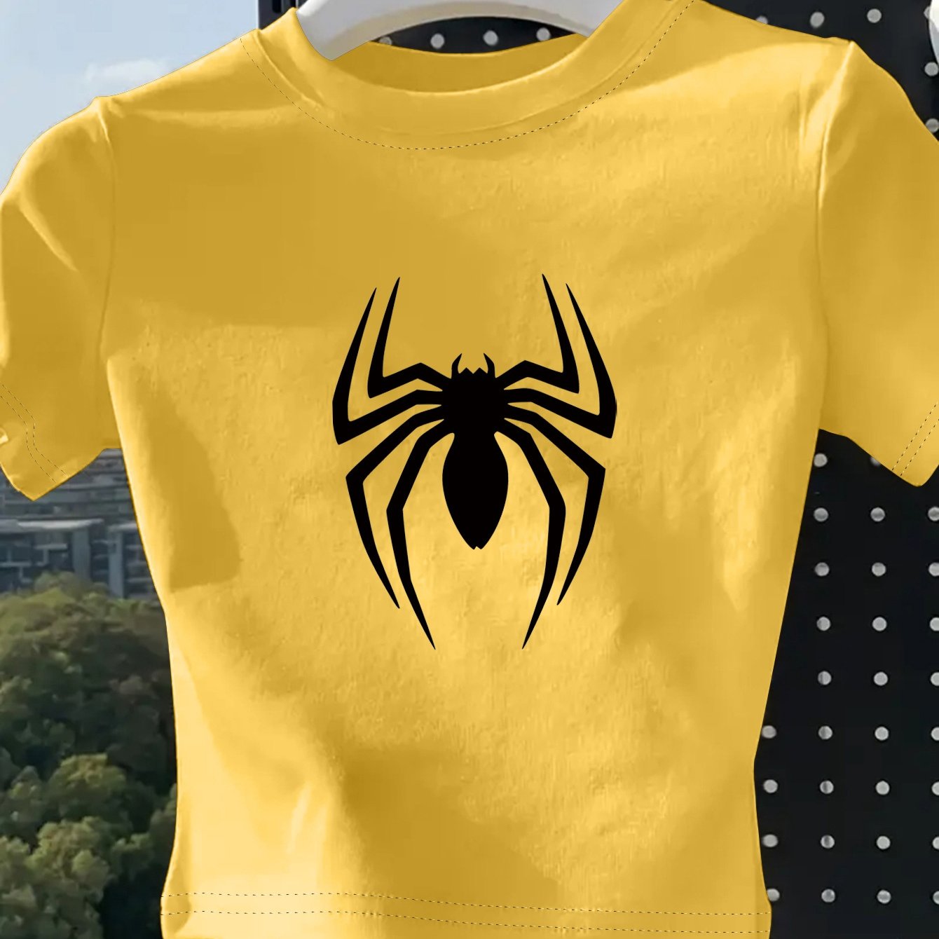 Women's Fashion Printed T-Shirt with Spider Pattern Design, Soft and Breathable