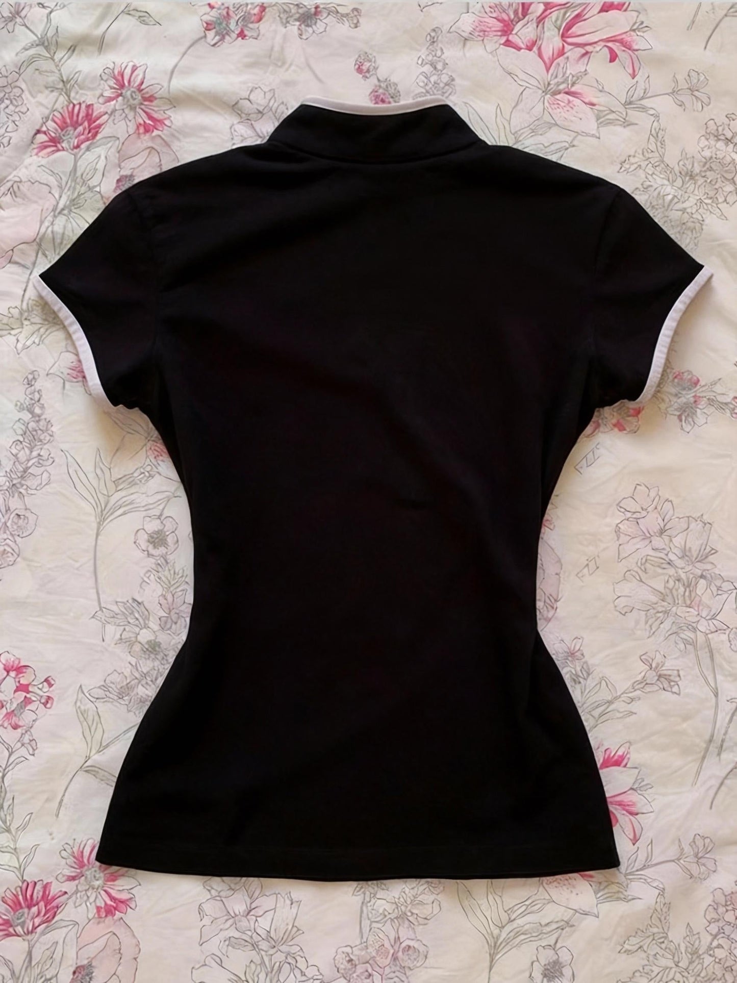Women's Streetwear, New Stand-up Collar Contrast Trim Elegant Short-sleeve T-shirt
