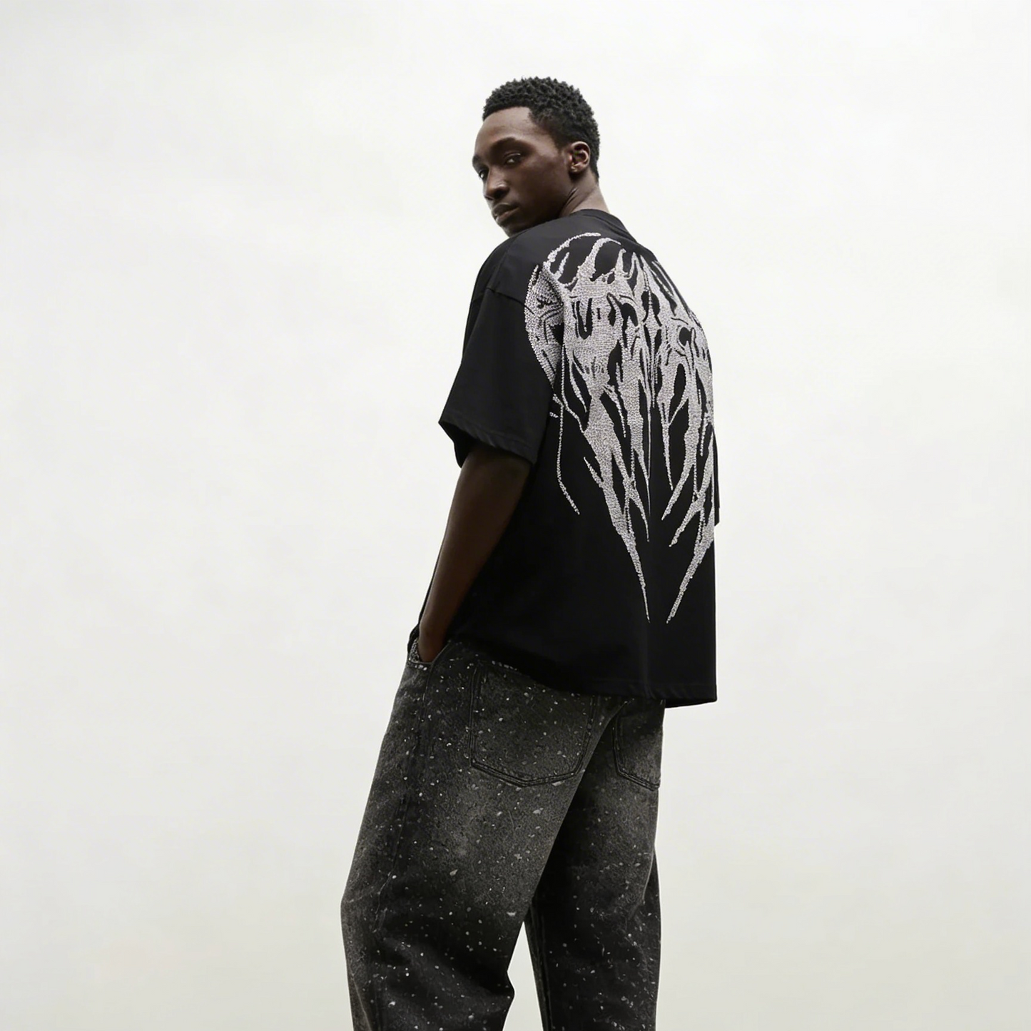 VYBES Phantom tee