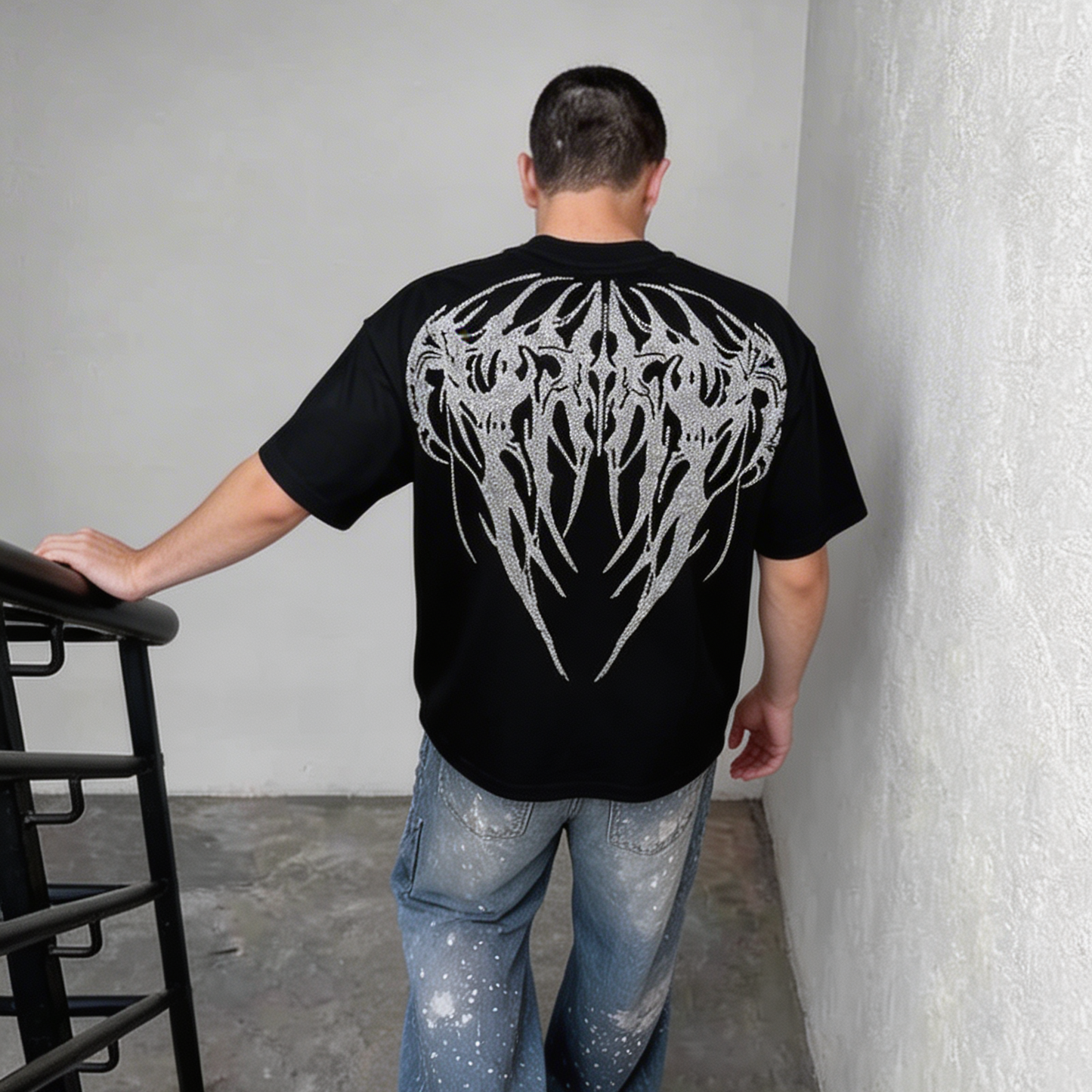VYBES Phantom tee